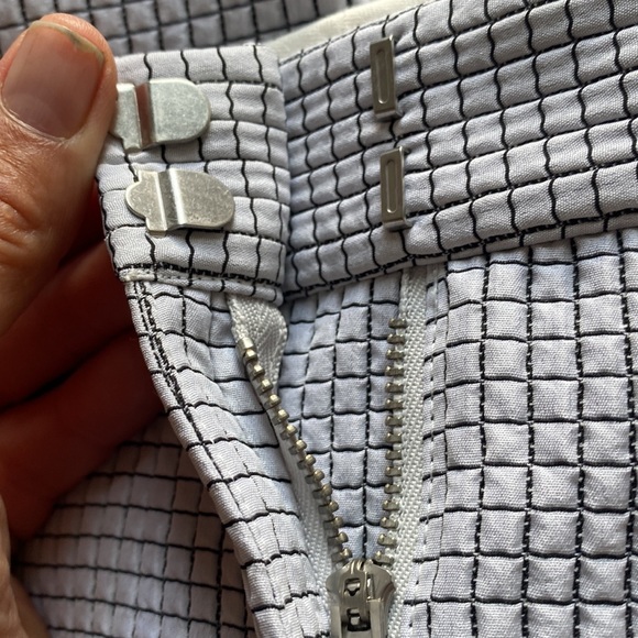 3.1 Phillip Lim Flat Front Trousers with quilted pattern Size 2 - Picture 11 of 12